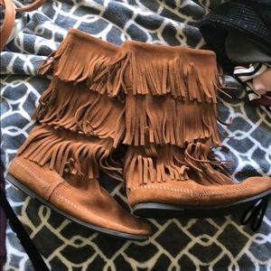Minnetonka real leather Moccasin boots